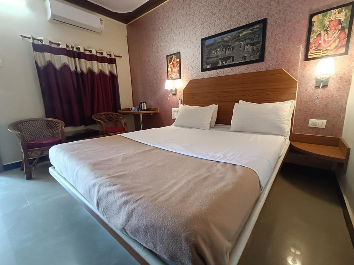 Ellora Heritage Resort Экстерьер фото